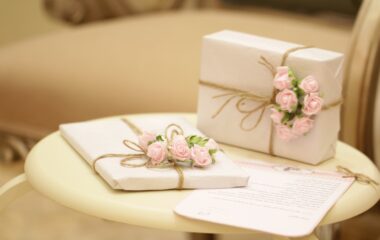 Upakovani pokloni za mladence