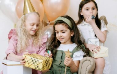 Poklon za devojčicu – Ideje za poklone za devojčice različitog uzrasta