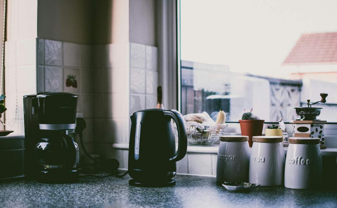 Pokloni za useljenje – TOP 7 ideja za poklon za useljenje u novi dom