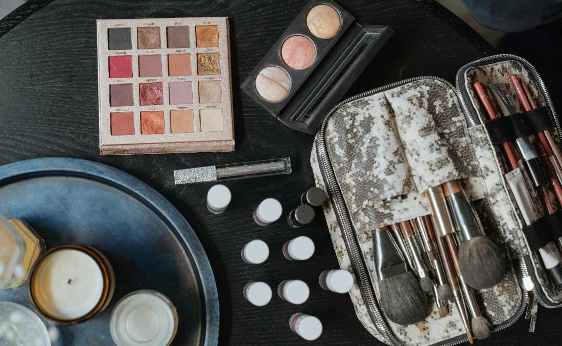 Pokloni za devojačko veče &ndash; TOP 10 predloga za savr&scaron;en poklon