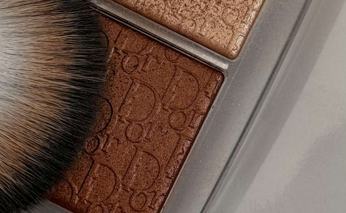 Bronzer u prahu.
