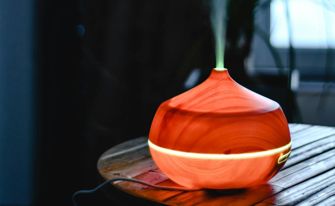 Ovlaživač vazduha koji svetli.