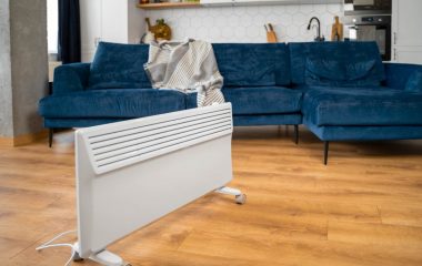 Električna grejalica u stanu.