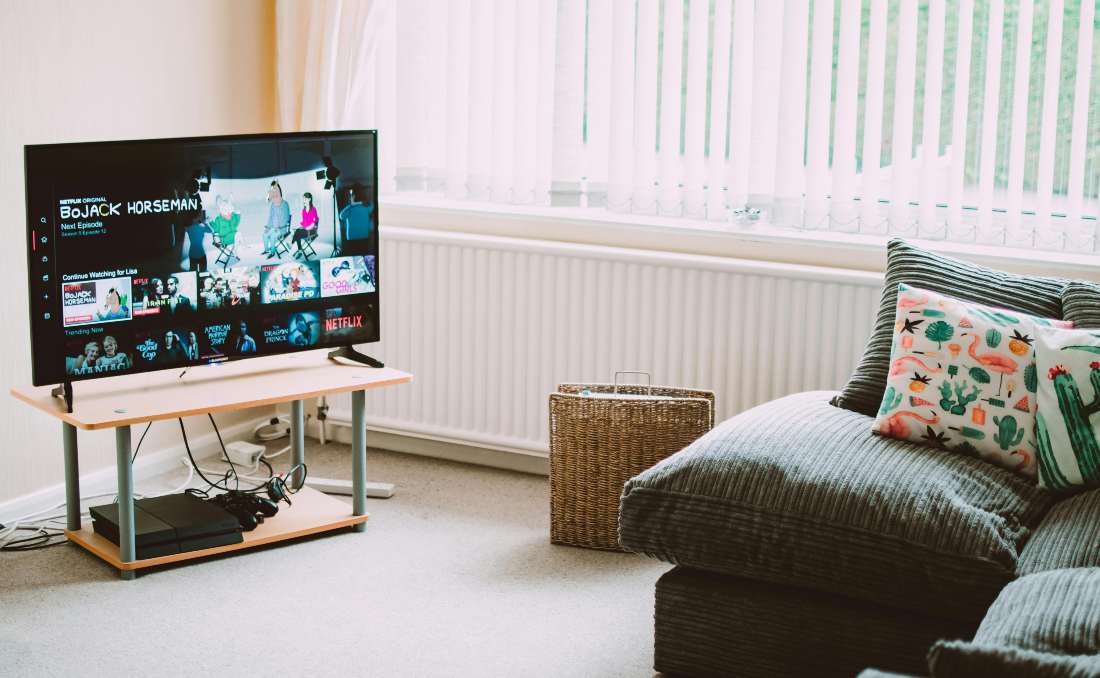 Televizor u dnovnoj sobi.